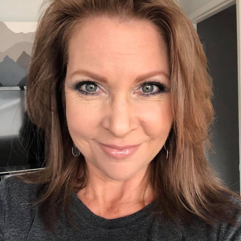 Meet your Posher, Lynda